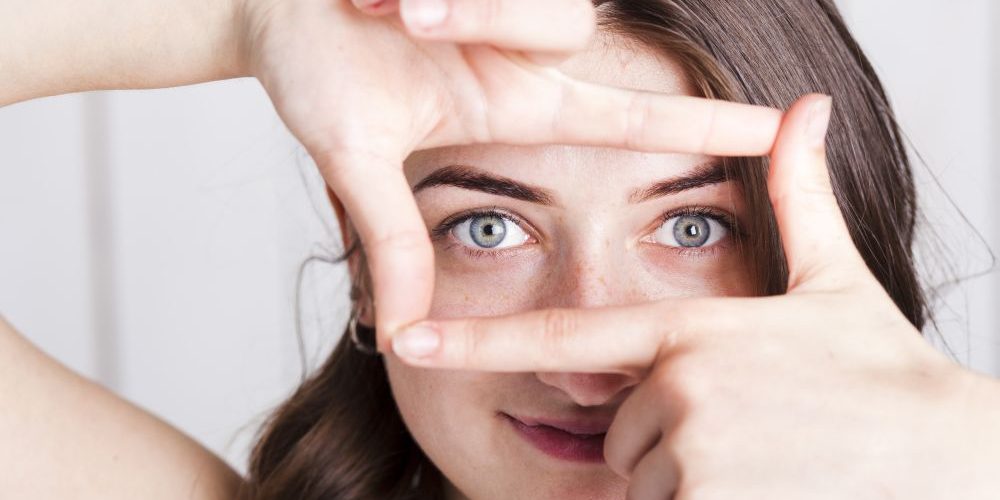 ochi-cearcane-femeie