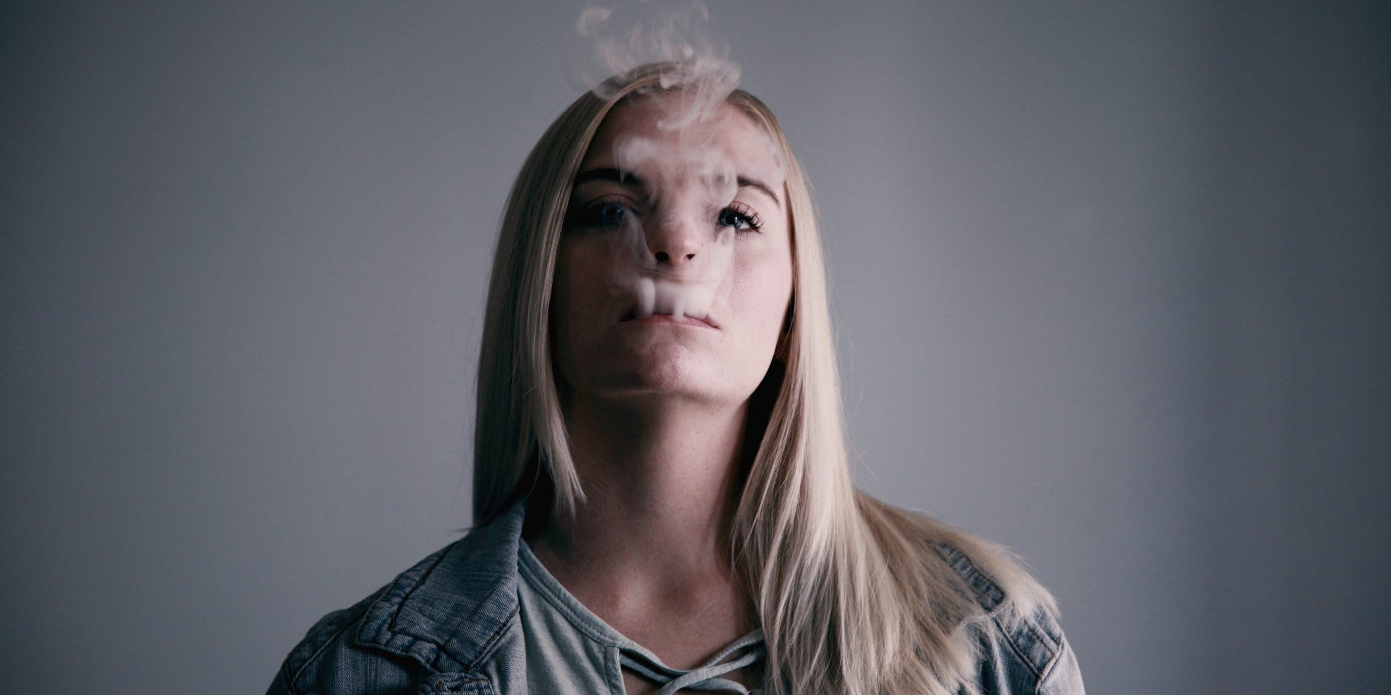 femeie, tigara, fum, zodii, rautacioase