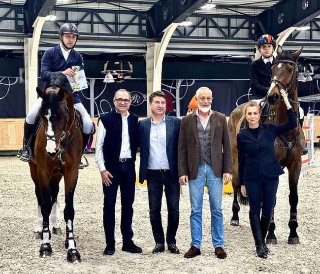 Marilena-Mladin-Bogdan-Matei-Daniel-Jianu-si-.Eliodor-Apostolescu-au-premiat-sportivii